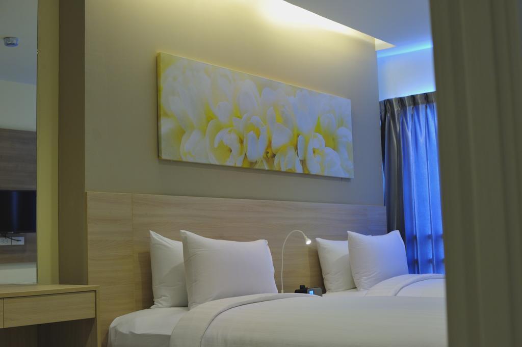 R-Con Hotel @ Siam Hotel 3*